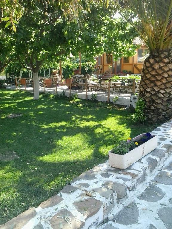 Gregory'S Village Plati  Extérieur photo